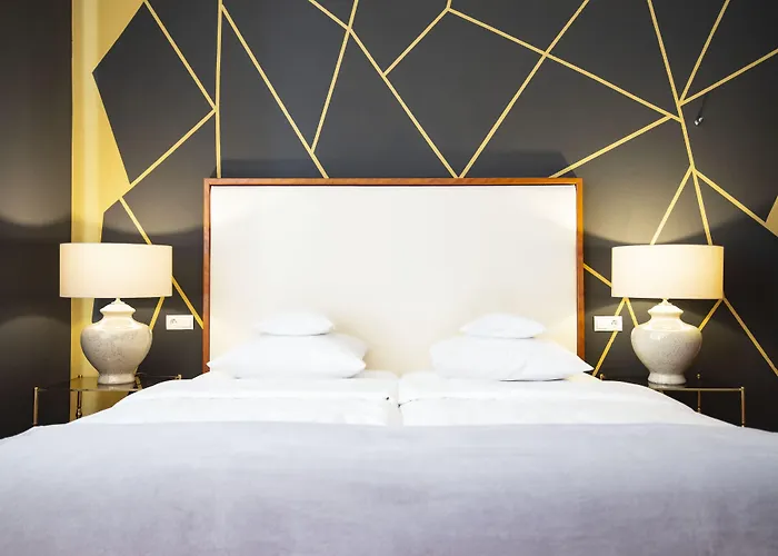 Hotel Bamberger Hof Bellevue 4*